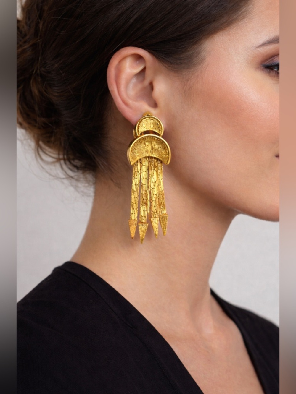Vintage 80s Gold Tone Fringe Clip-On Earrings Art Deco Sunburst Statement